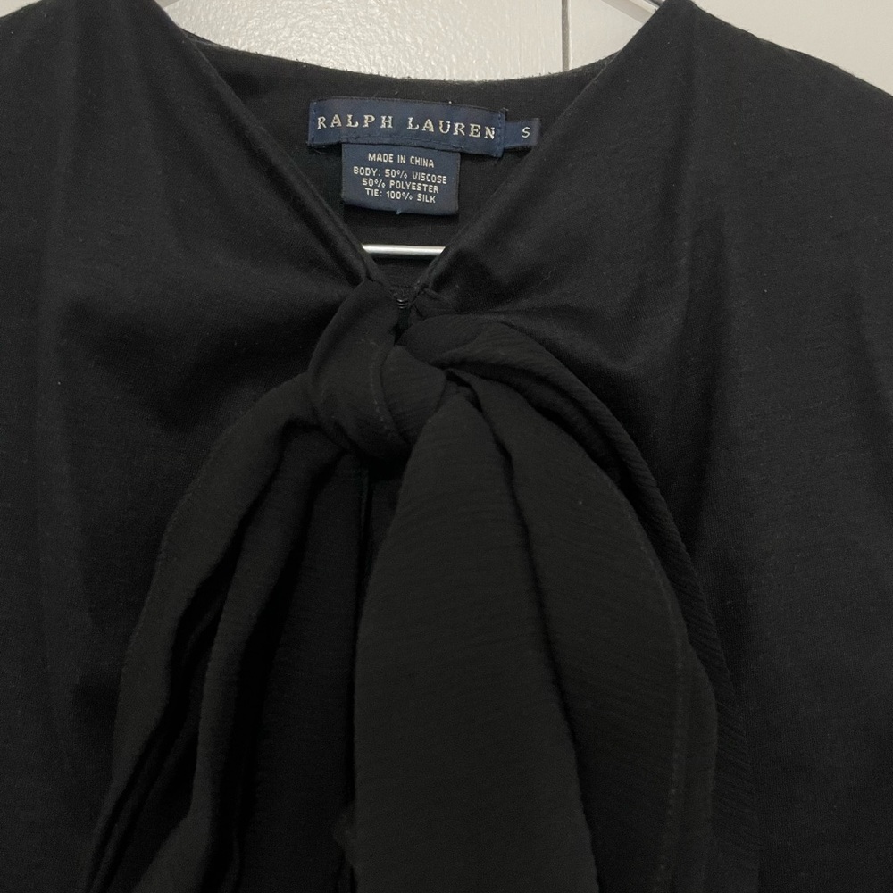 Ralph Lauren knit top w drapey bow. No sleeve. Black
